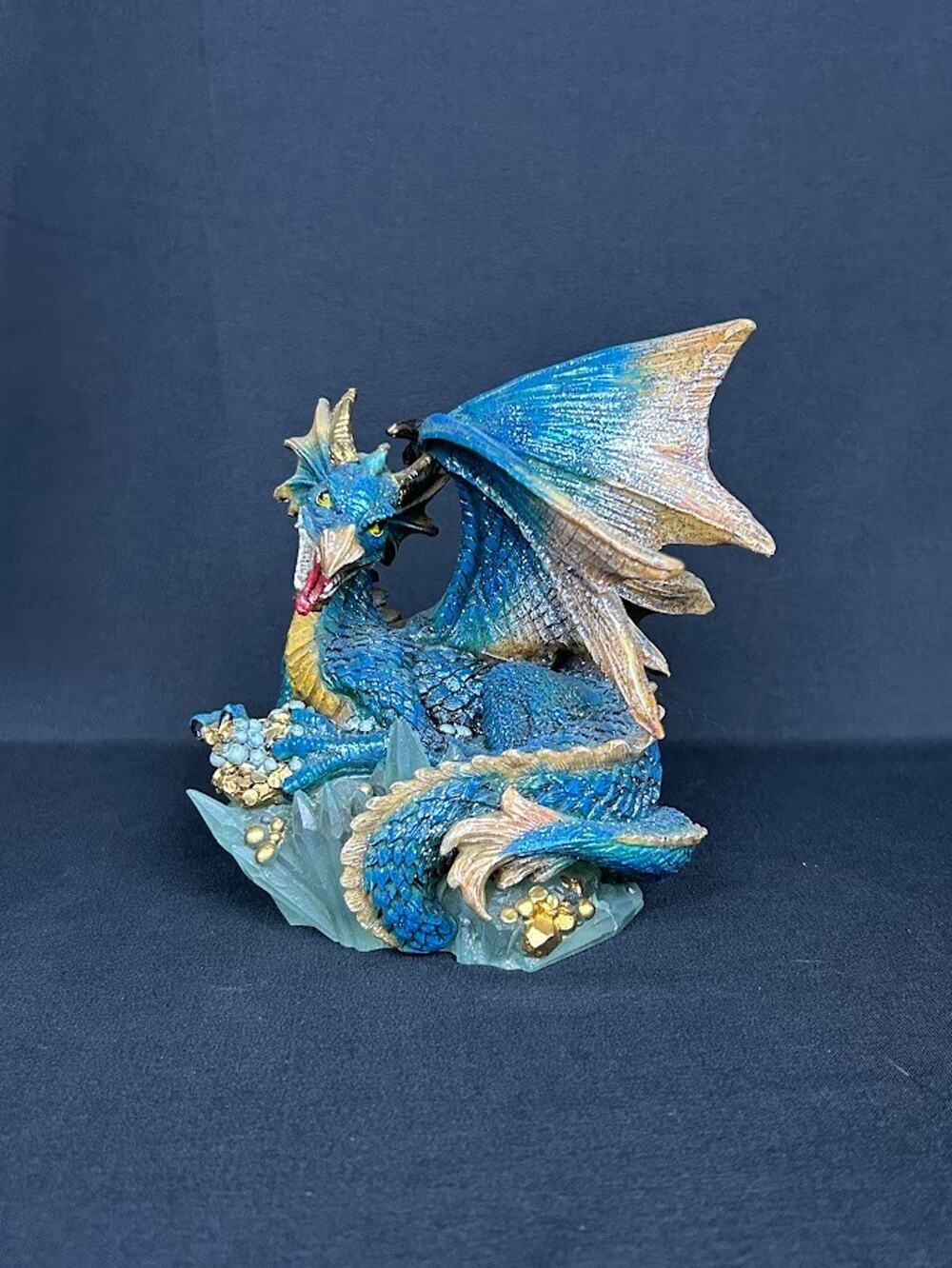 Vintage Blue Dragon Crystal Cave Myths & Legends Summit Collection Resin RETIRED